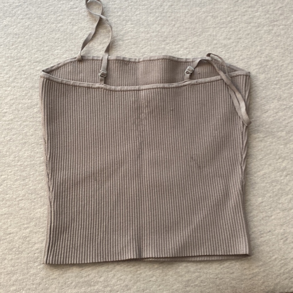 Crop top - Picture 2 of 3